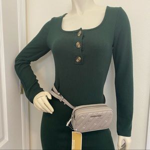 Firm ✨Michael Kors Rose Logo Quilted Belt Bag